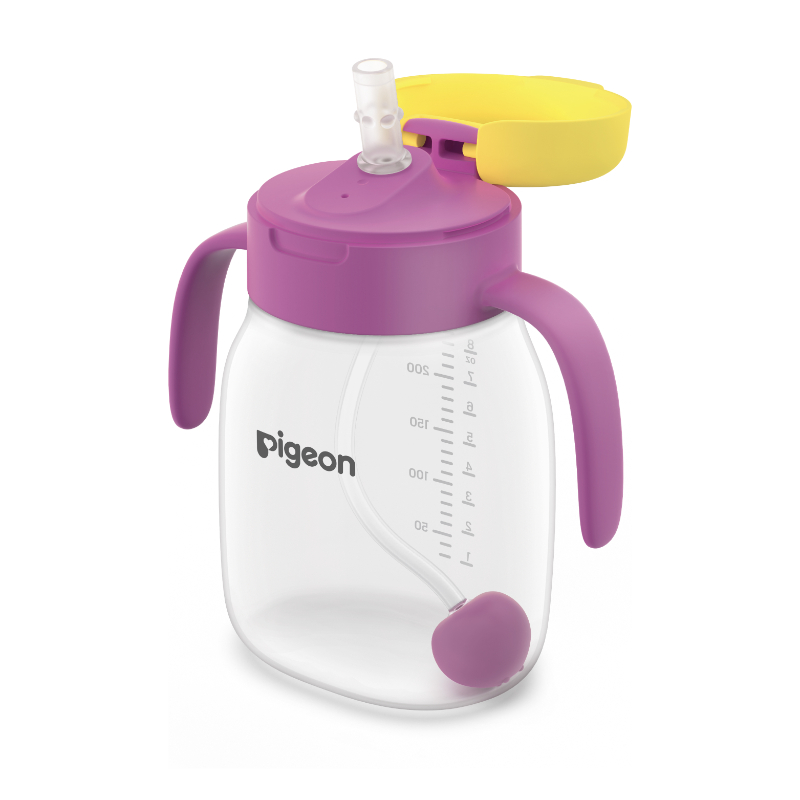 Pigeon Startouch Straw Cup With Gravity Ball